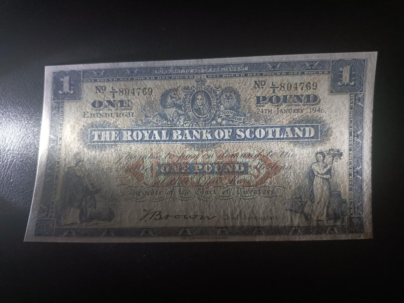 2025十一月第七期，总205期 苏格兰皇家银行1946年AUNC首冠L/1，不列颠女神和拿花女神/爱丁堡和格拉斯哥的分行，早期少见蓝色墨版本