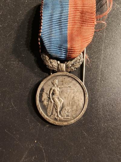 老王徽章第166期 - 法国纪念章