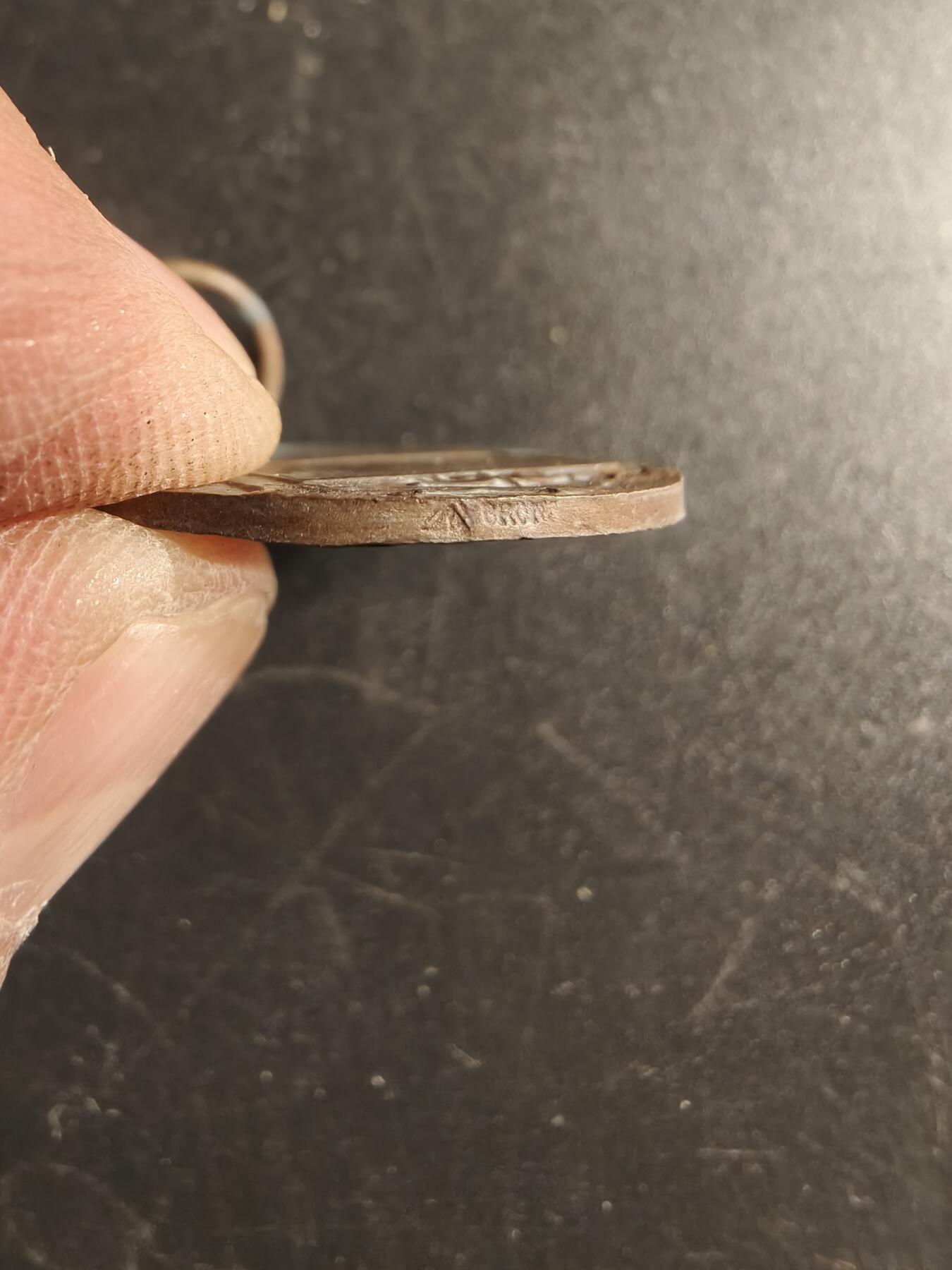 老王徽章第166期 法国体操协会铜奖章     大师Dropsy作品   直径26mm.   重量7.9g