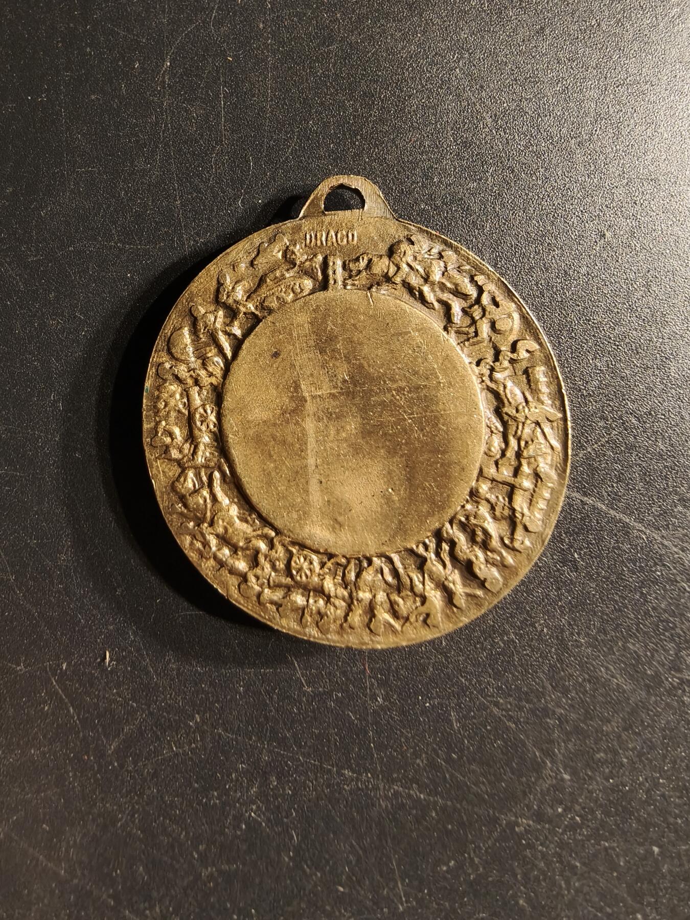 老王徽章第166期 捷克圣瓦茨拉夫纪念章     直径33mm.   重量18.2g