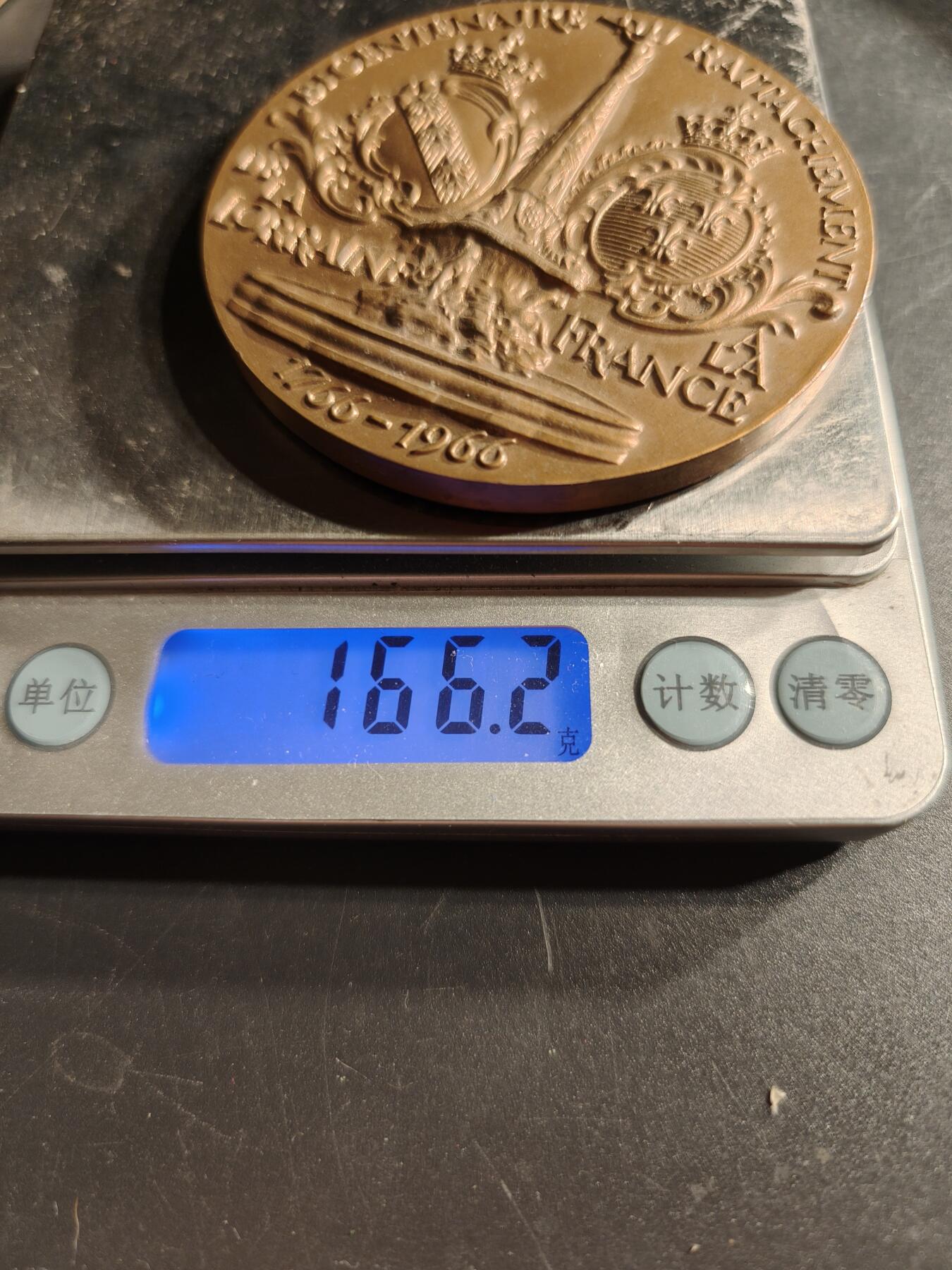 老王徽章第166期 法国洛林合并入法国200周年大铜章     直径68mm.   重量166.2g