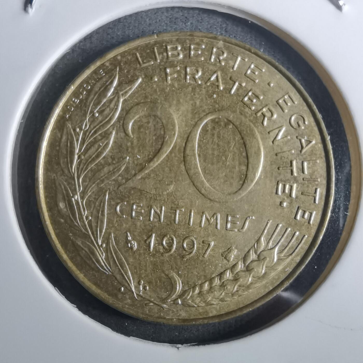 沼泽如烟--第916场 法国1997年20分