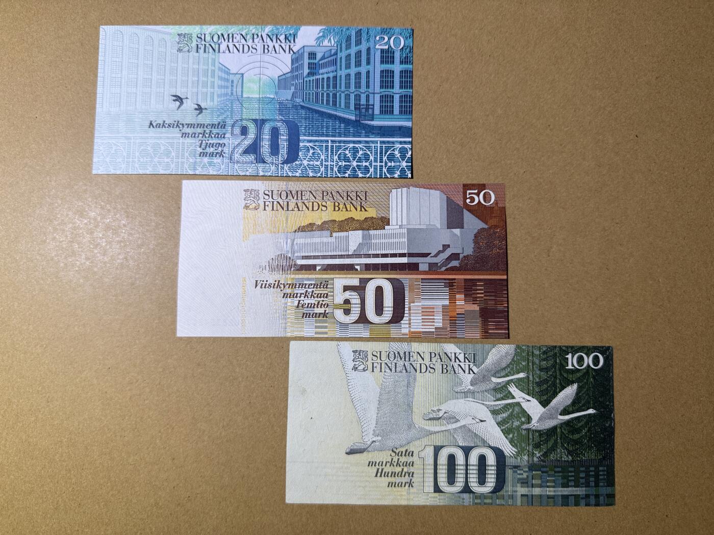 《艾美收藏》第222期-11.30周日外币畅拍 芬兰20、50、100马克3张 AU 末版