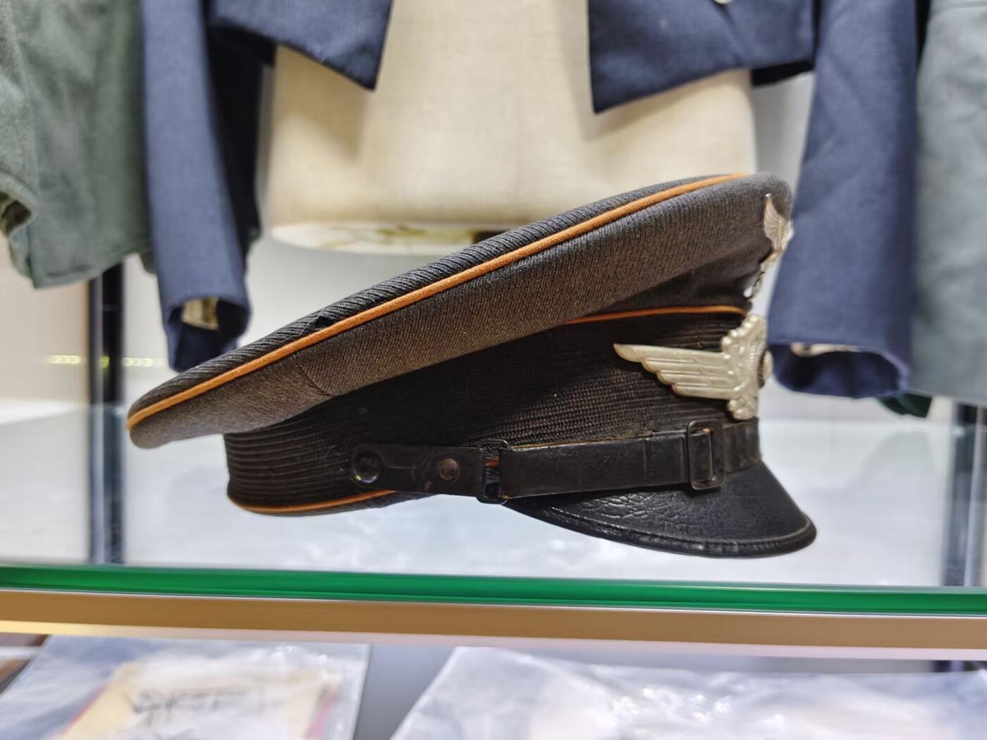 ww2，德三空军信息情报士官大檐帽，偏向早期，制作风格扁扁的别有风味59大头围