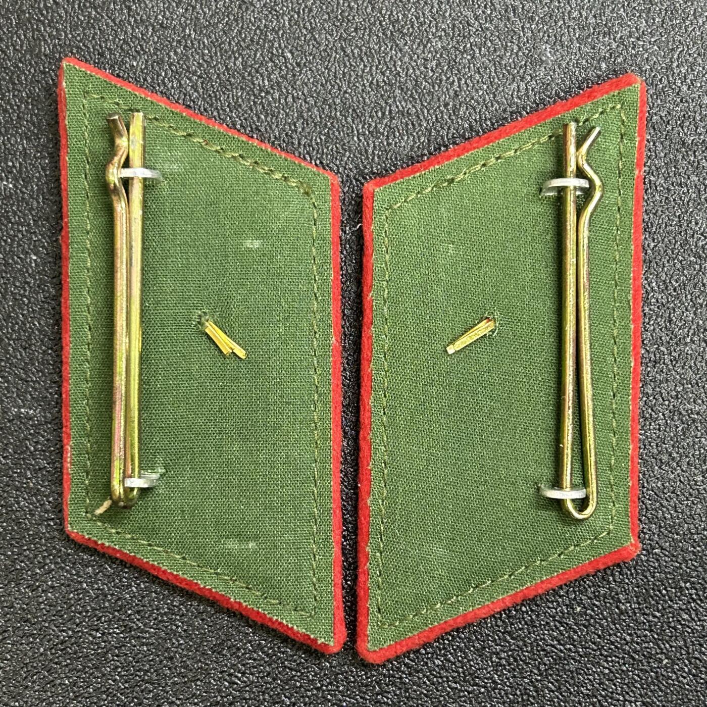 西秦中古拍卖第六十七期 越南人民军炮兵领章