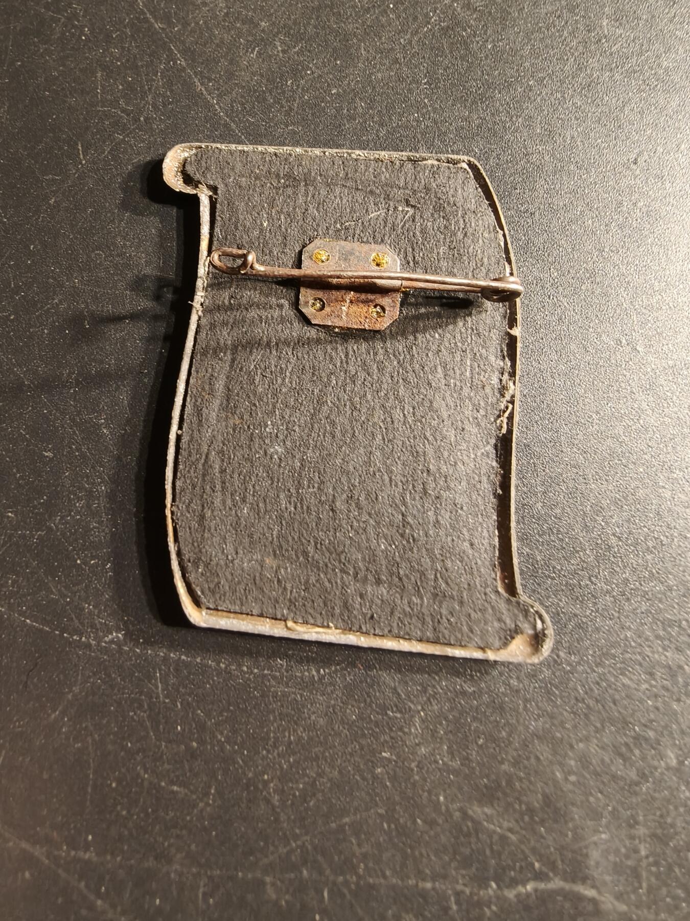 老王徽章第166期 德三WHW1758年普鲁士骷髅头骠骑兵团骑兵证章