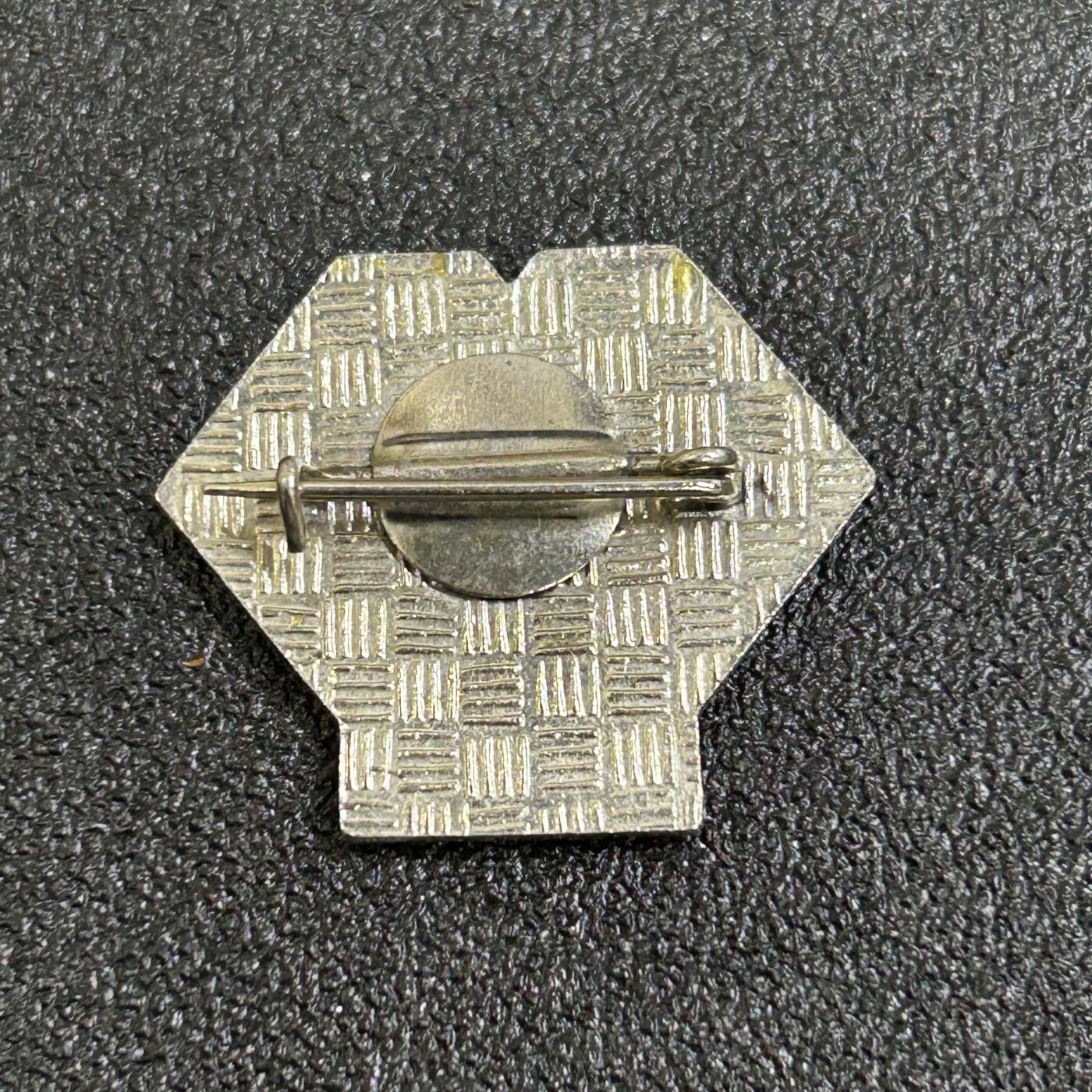 西秦中古拍卖第六十七期 美国老兵协会徽章