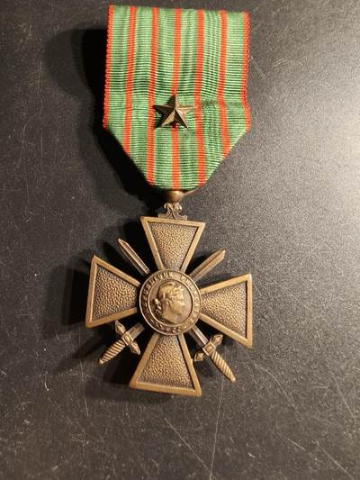 老王徽章第166期 - 法国1918版战争十字奖章    一颗铜星勋饰