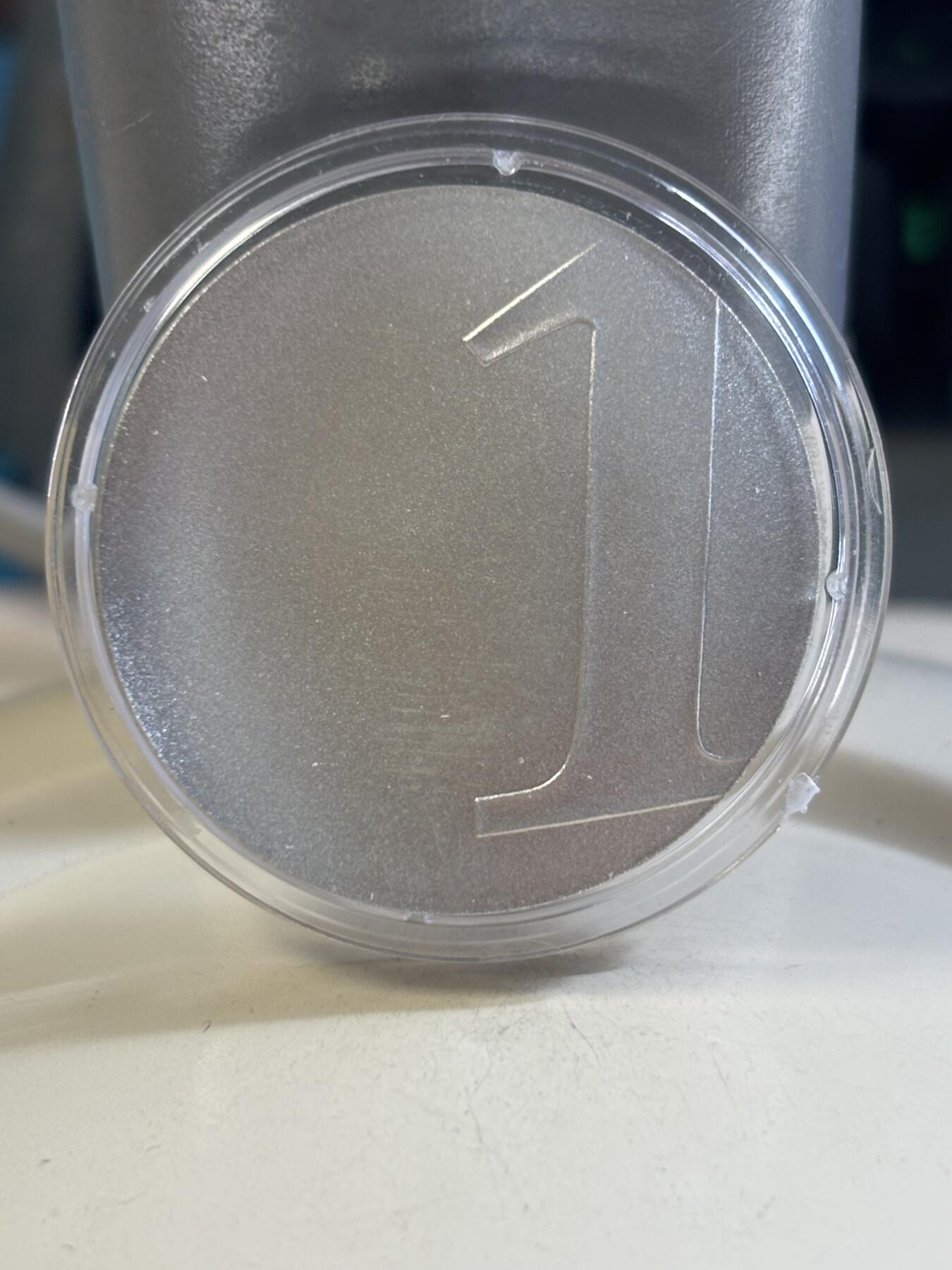 第183期拍卖 获奖法国2001最后的法郎波浪形银币难得造币厂原袋，980银，17.77克，发行49838枚，有氧化