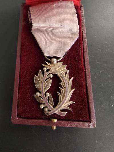 老王徽章第166期 - 法国骑士级棕榈叶勋章     原盒