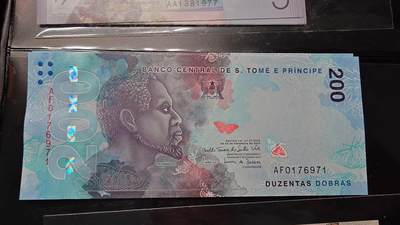 世界钱币～微拍第217期暨2025年第57期  近日新到货品少量 以及老库存一些 - 2020年圣多美和普林西比200 全新绝品无4尾号6971