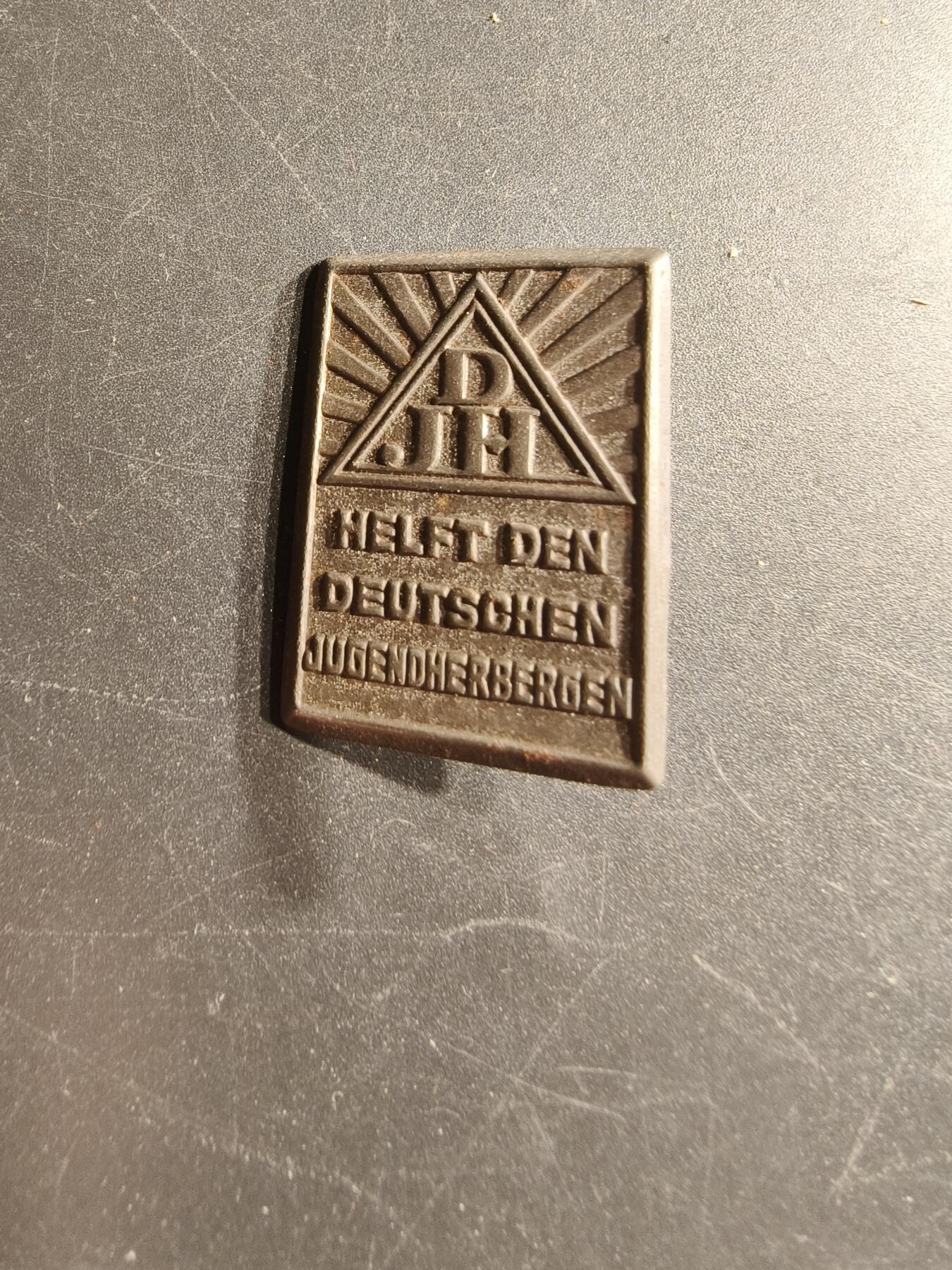 老王徽章第166期 德国青年旅舍协会证章