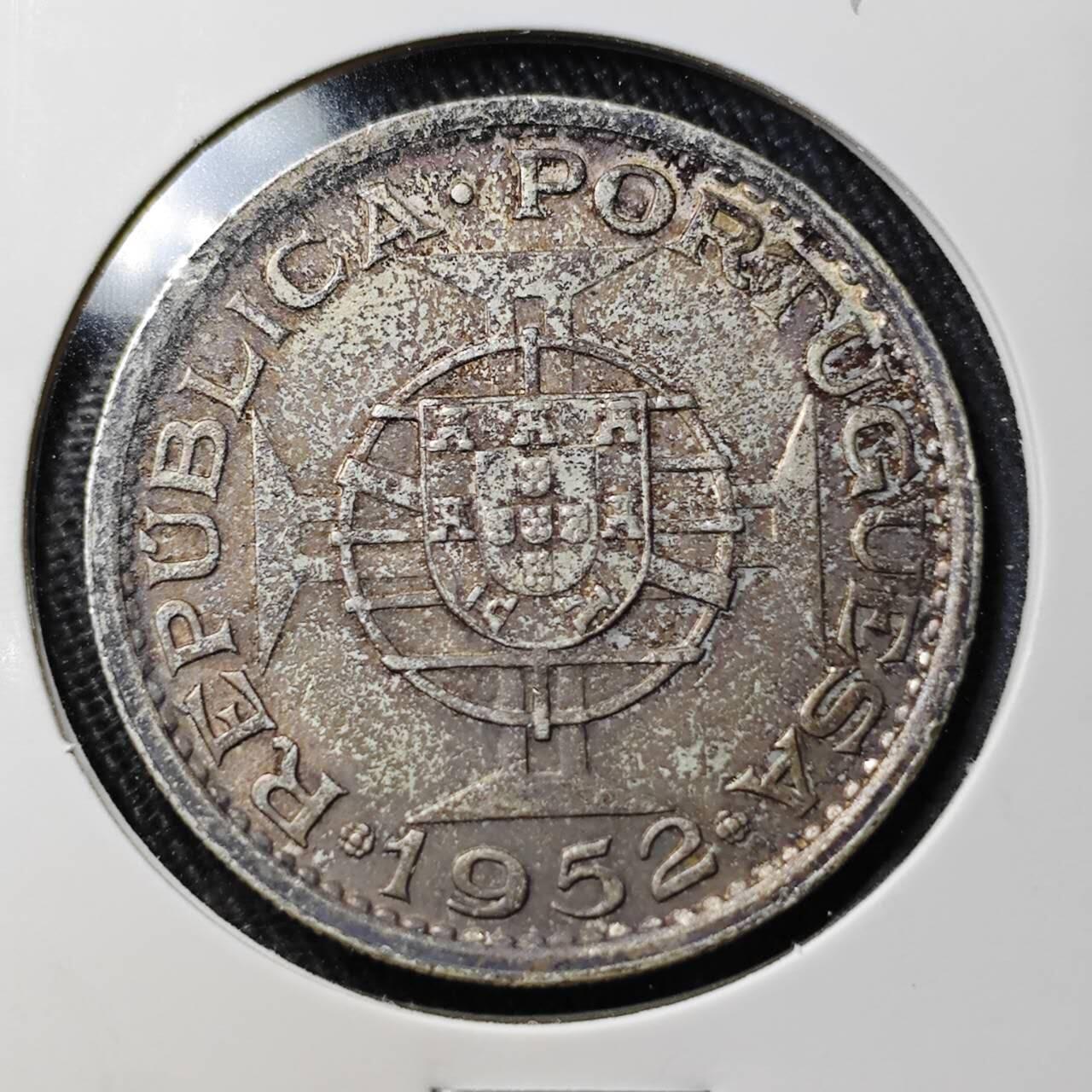 KK钱币收藏小铺 （套币 好品/批量散币 银币）专场  2月预留时间 周末发货  1952澳门5元银币 带彩