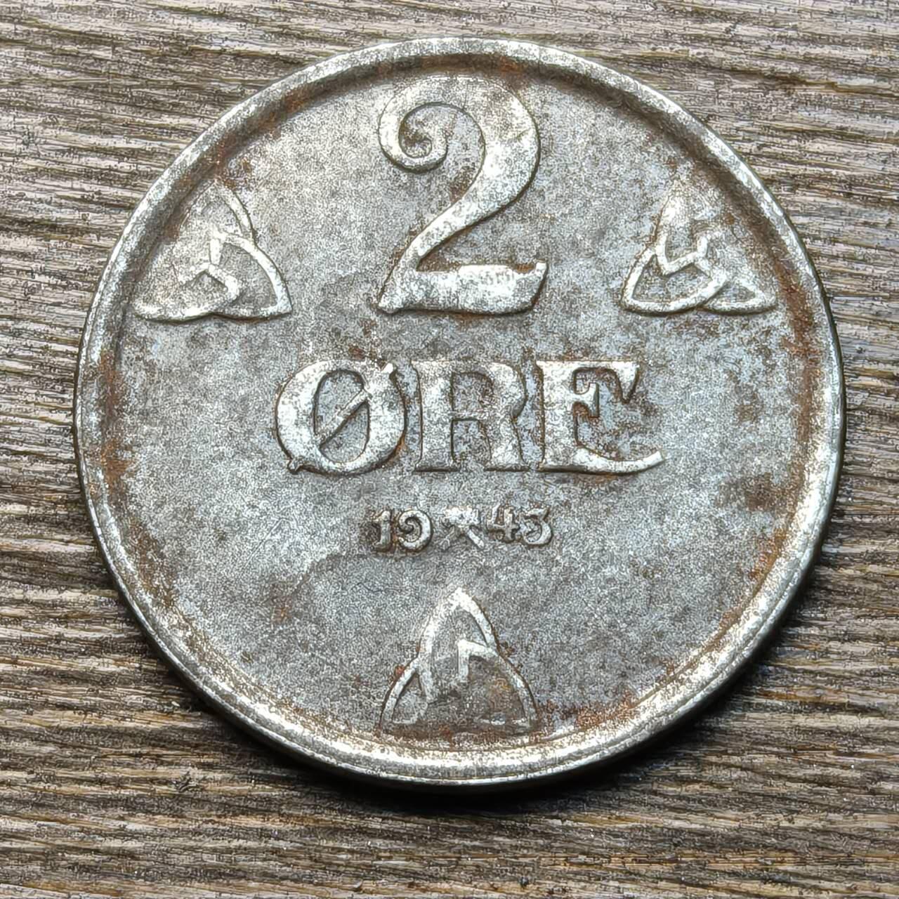 【铜匠收藏】★第133场★散币场，无佣金，30包邮。不满30元，支付5元运费。《接受代拍 代送NGC评级》 挪威 1945年 2欧尔  铜币