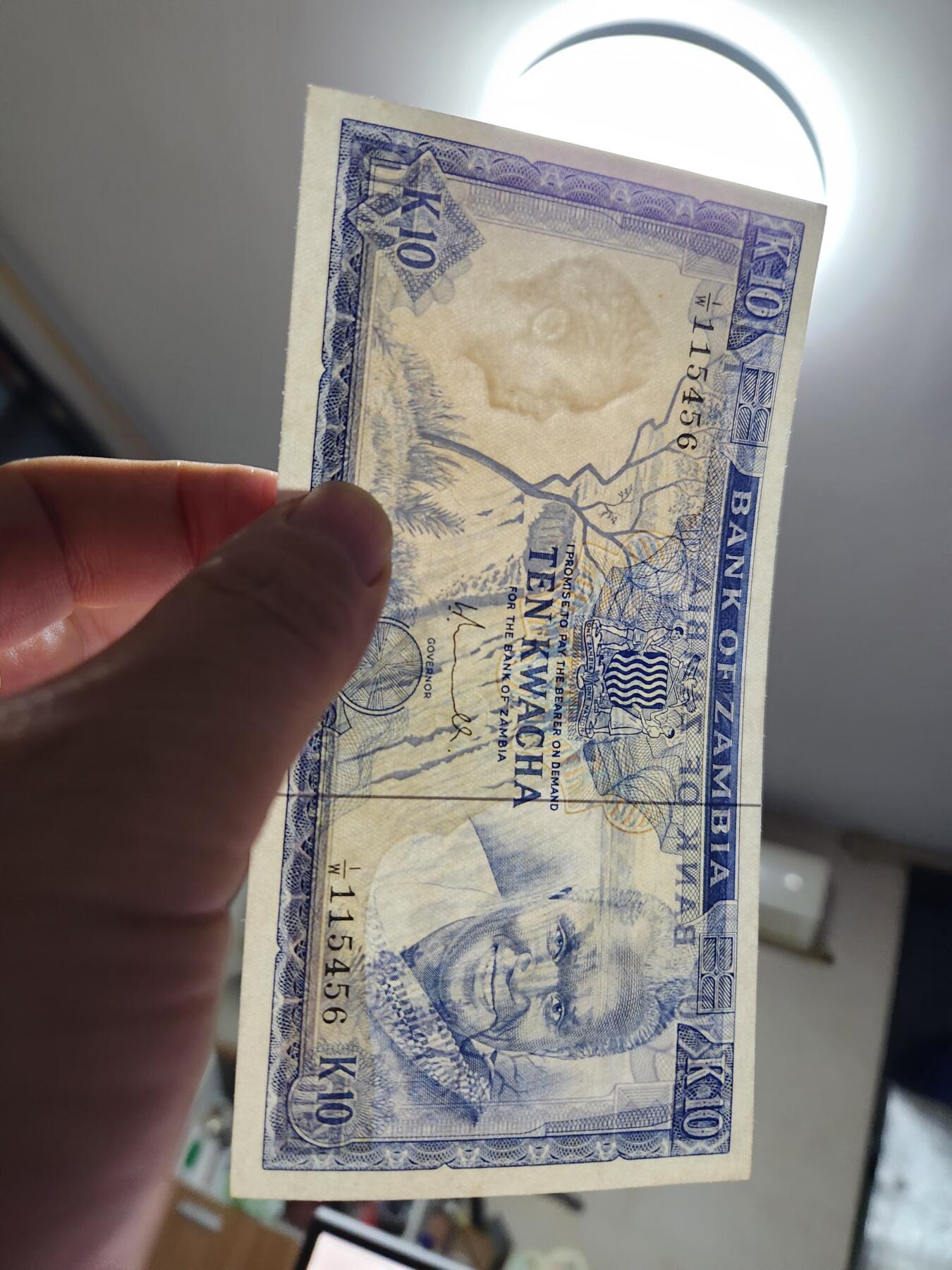 11月30号晚上8点 外国纸币自动截拍第66场