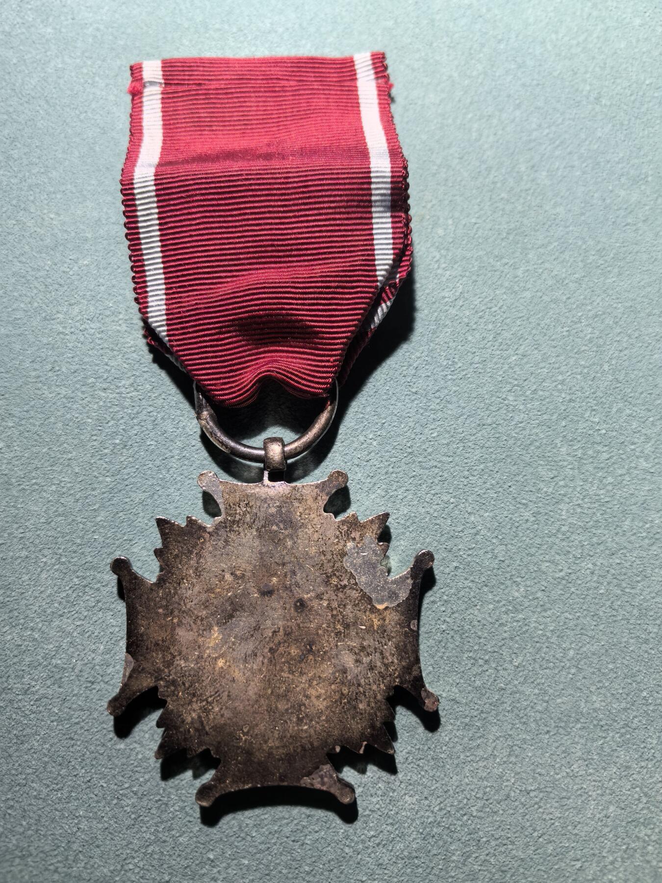 盛世勋华——号角文化勋章邮票专场拍卖第290期 波兰（社会主义）银级功勋十字勋章 