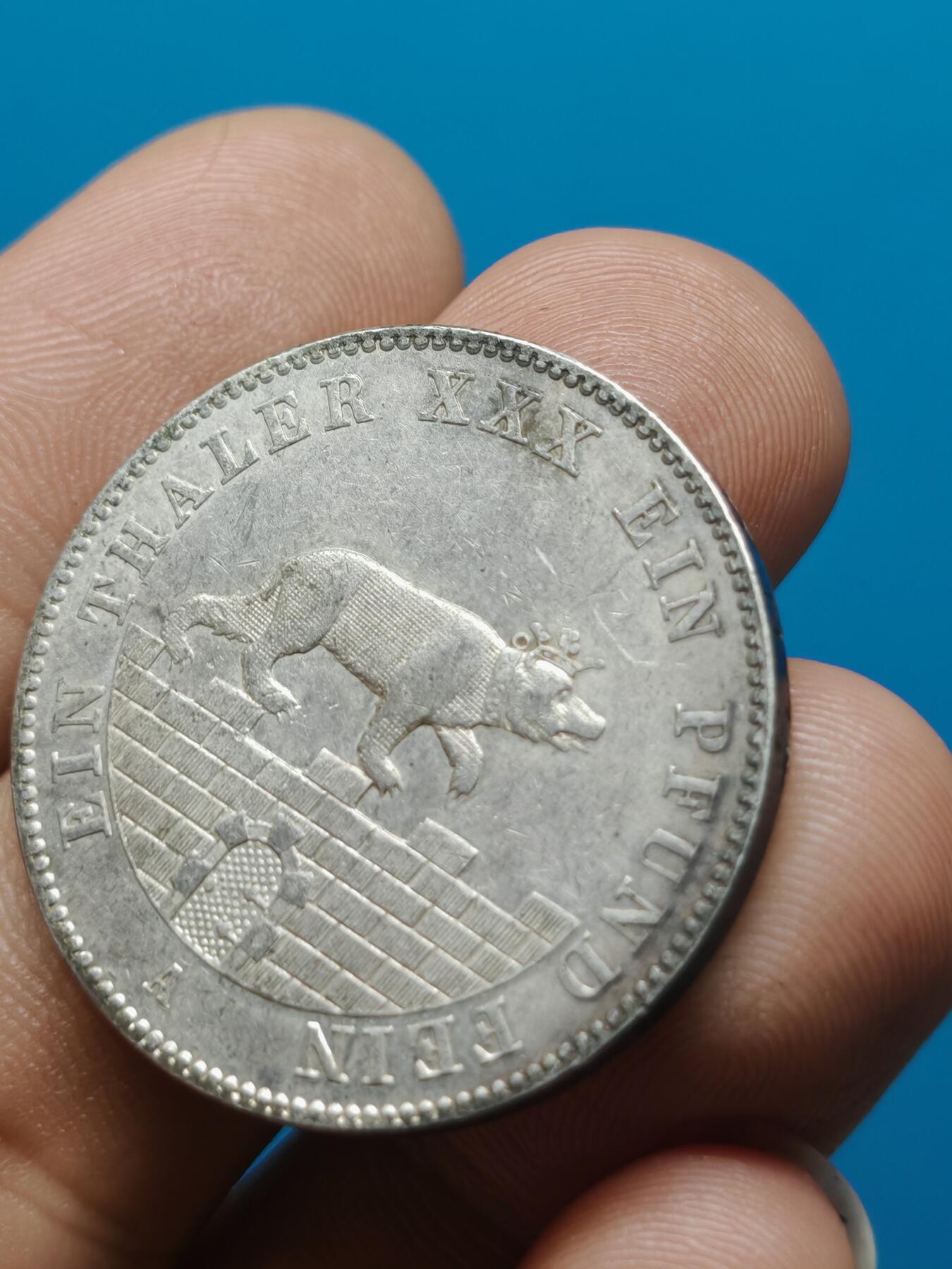 1861年德国安哈特贝恩堡小熊爬墙银币