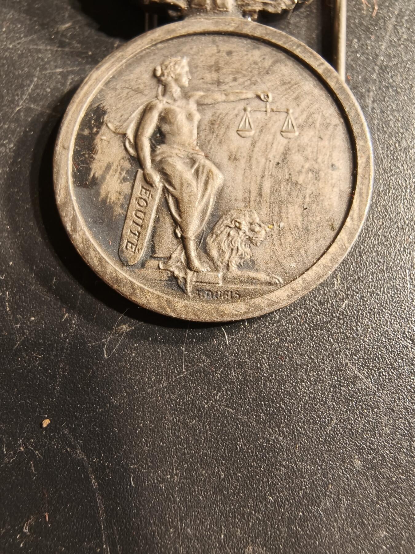 老王徽章第166期 法国纪念章