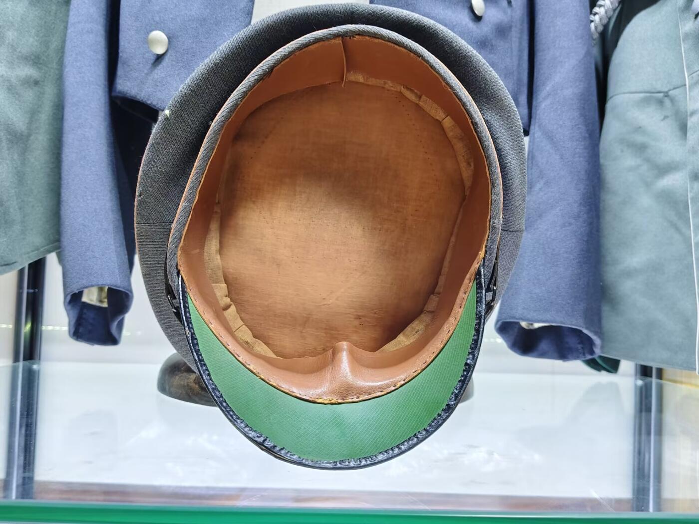 ww2，德三空军信息情报士官大檐帽，偏向早期，制作风格扁扁的别有风味59大头围