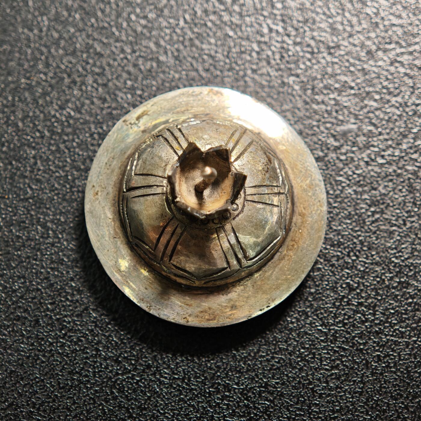 【德藏】世界币章拍卖第155期（拍品征集中~欢迎藏友联系） 回流龙凤雕花银瓶 瓶高约：83.4mm（含盖），瓶身直径约：50.8mm，瓶盖直径约：29.6mm，瓶重约：54.5g（含盖)）