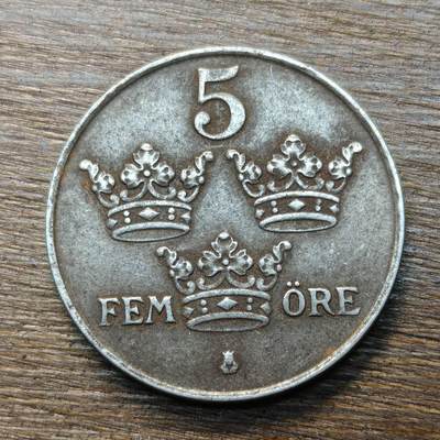 【铜匠收藏】★第133场★散币场，无佣金，30包邮。不满30元，支付5元运费。《接受代拍 代送NGC评级》 - 瑞典 1950年 三冠 2欧尔 铁币