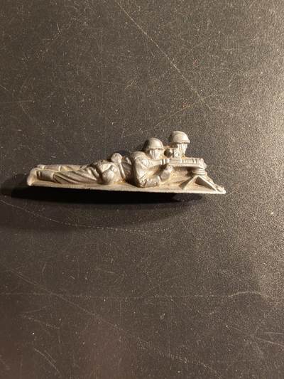 老王徽章第166期 - 德三步兵机枪班组证章