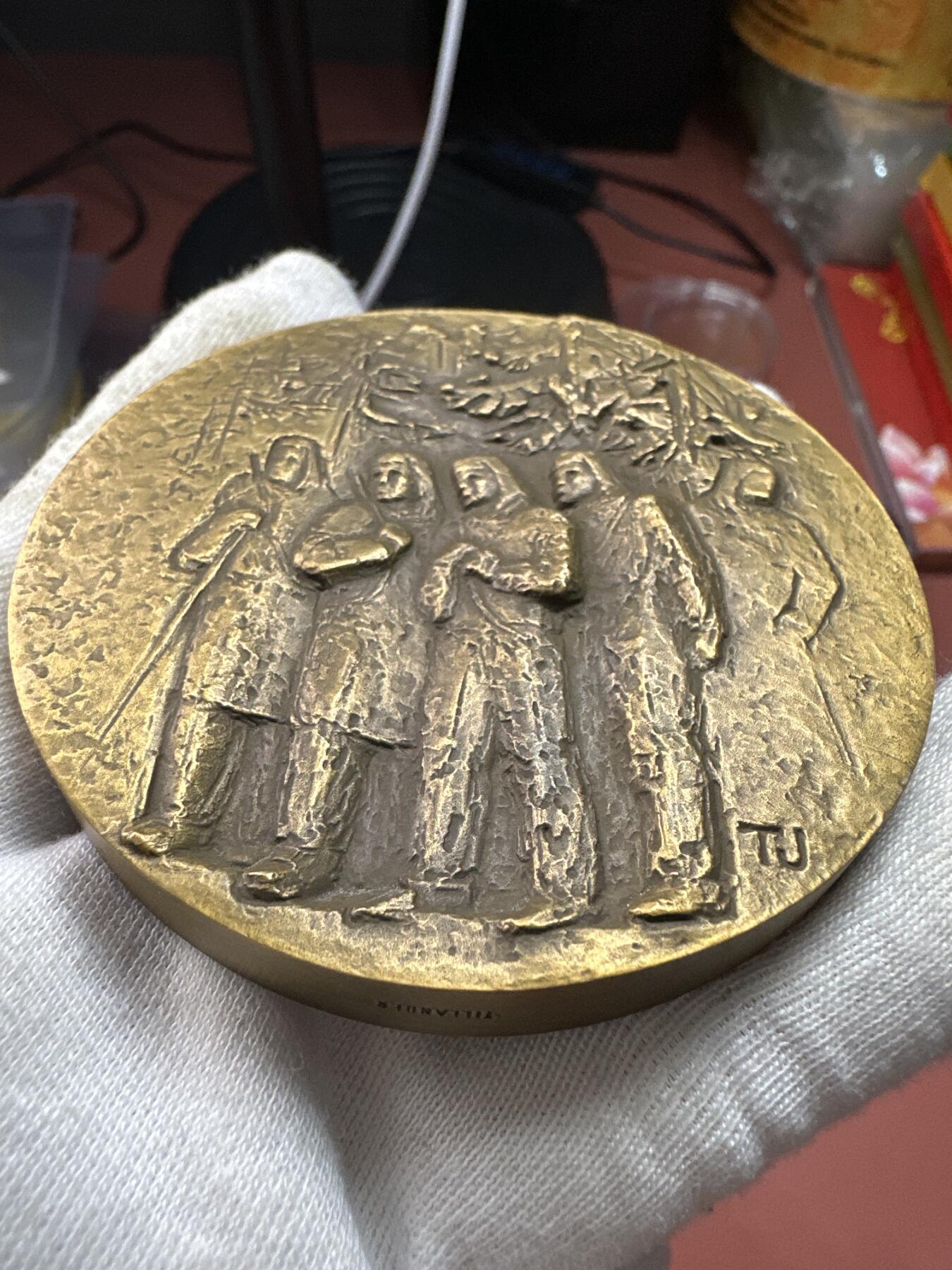 12.4铜章专场 1987年芬兰独立70周年纪念章 由芬兰战争退伍军人支持基金会发行 作者Tillander