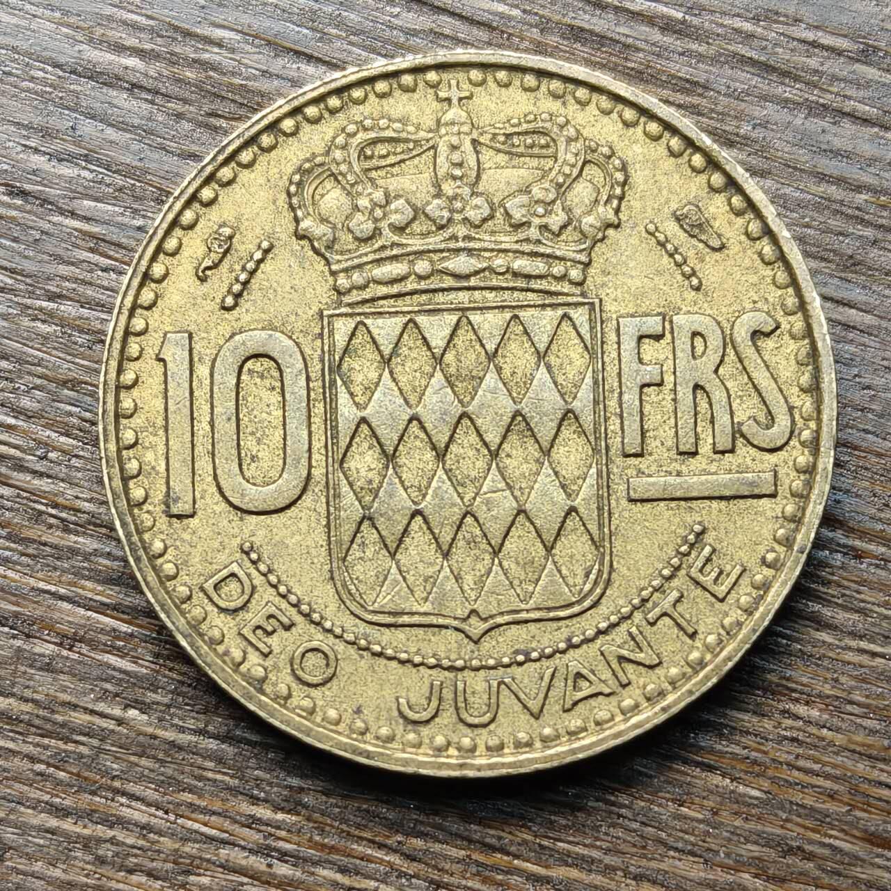 【铜匠收藏】★第133场★散币场，无佣金，30包邮。不满30元，支付5元运费。《接受代拍 代送NGC评级》 摩纳哥 1951年 10法郎 铜币