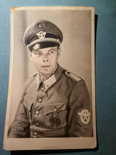 盛世勋华——号角文化勋章邮票专场拍卖第290期 - 德国（1939）警察军官肖像照片 佩戴冲锋队体能奖章