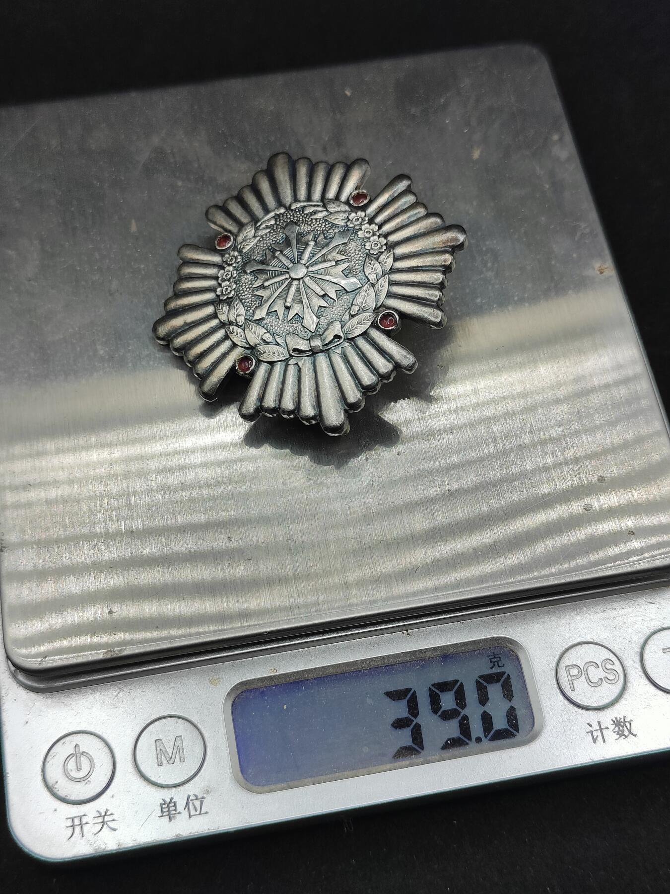 0元起拍勋章 第314期 咸鱼国勋章拍卖专场 11月30日（周日）下午6：00开始 纯银制 39克 日本消防勤续章