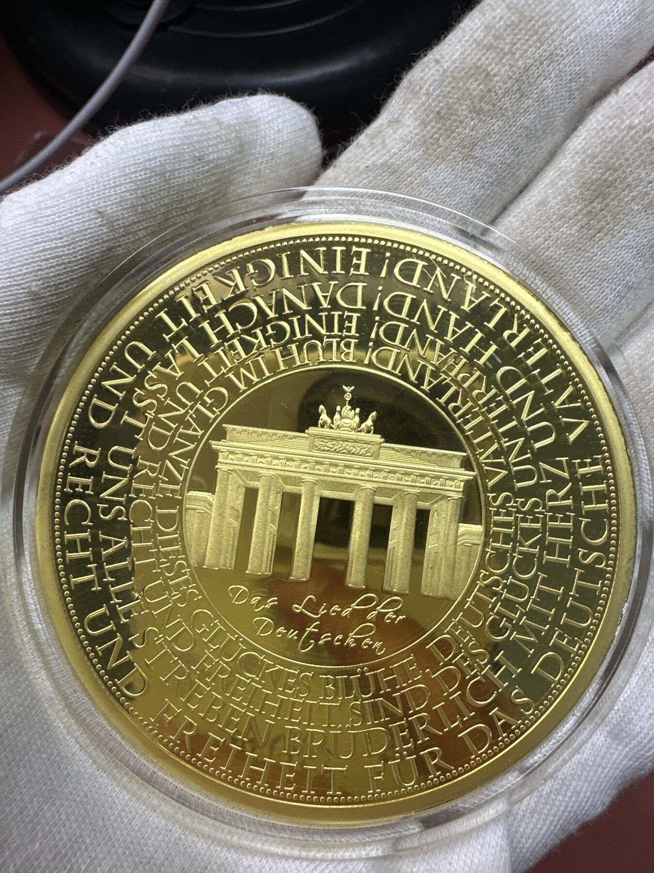 12.4铜章专场 2016年德国格言统一、权利与自由，德国国歌彩色高浮雕镀金精致大铜章70mm