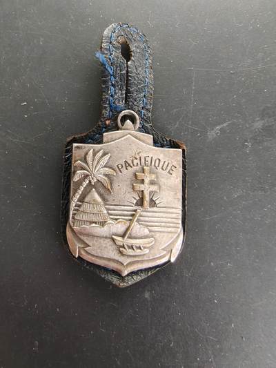 老王徽章第166期 - 法国海军陆战队太平洋营证章（法属新喀里多尼亚营）