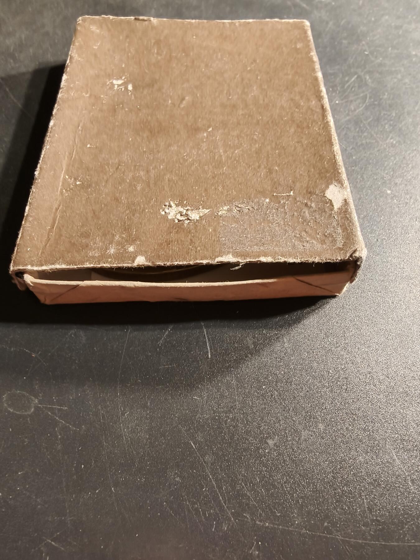 老王徽章第166期 葡萄牙波尔图杜罗河路易一世大桥建成百年异形大铜章    共1500枚，该枚编号1435      原盒     尺寸90×67mm.    重量211.9g