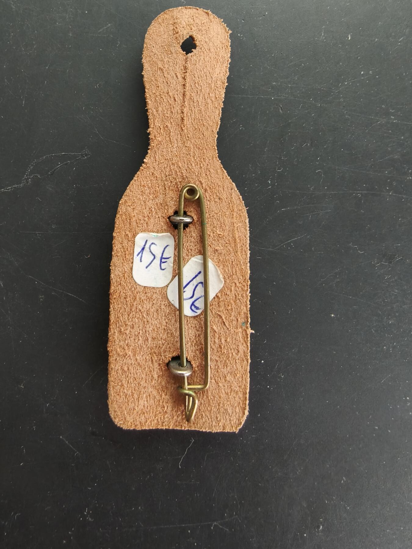 老王徽章第166期 法国弹药总储备署证章