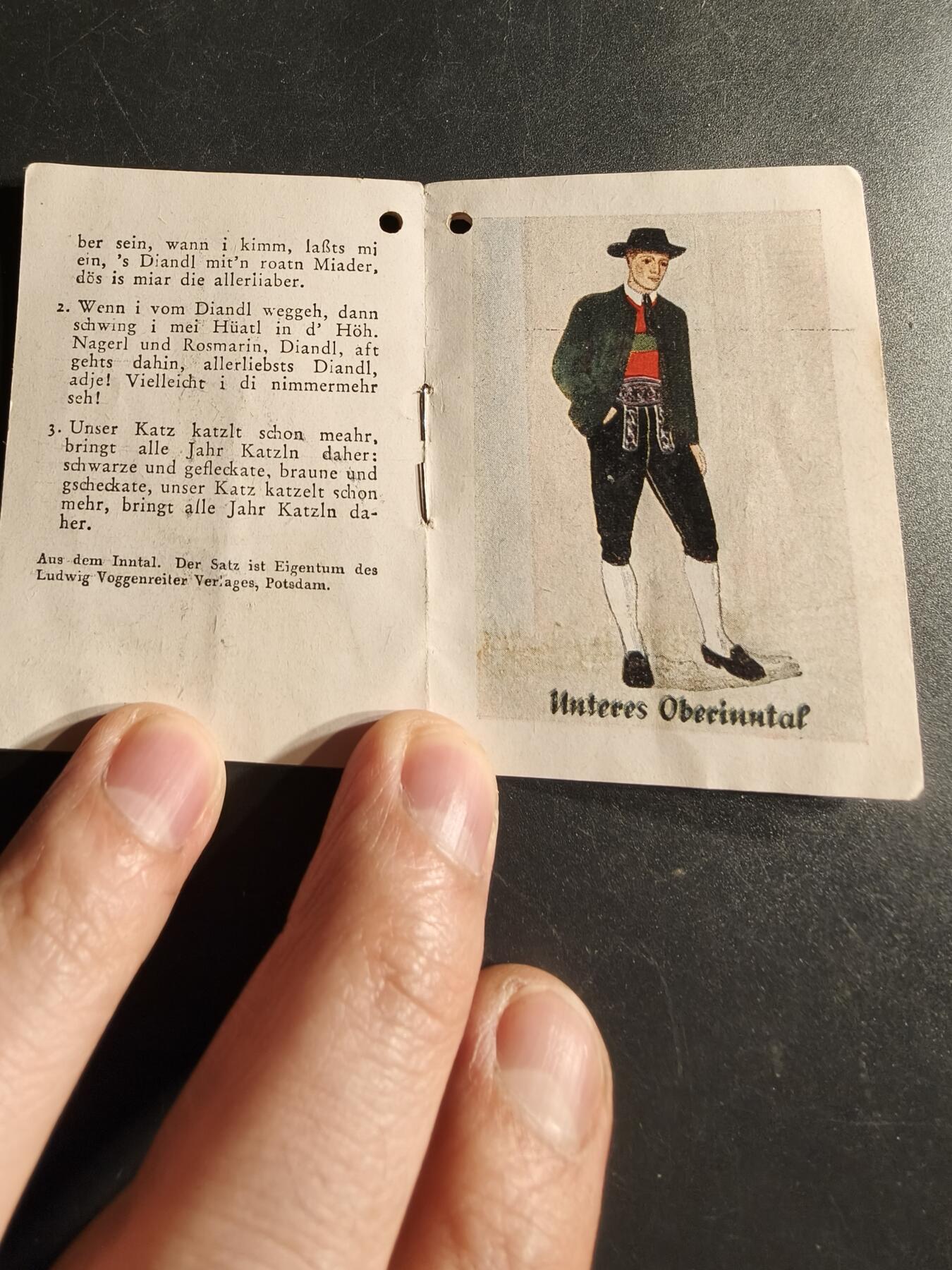 老王徽章第166期 德国巴伐利亚民歌小册子