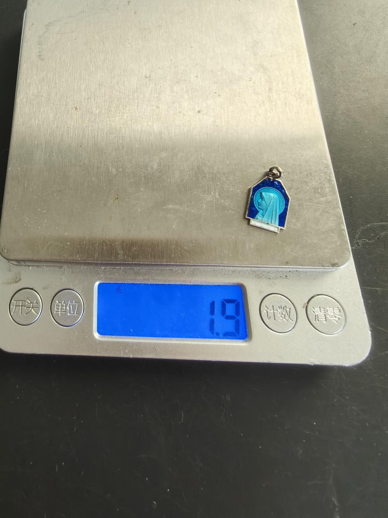 老王徽章第166期 法国天主教会纪念章    银质珐琅     1.9g