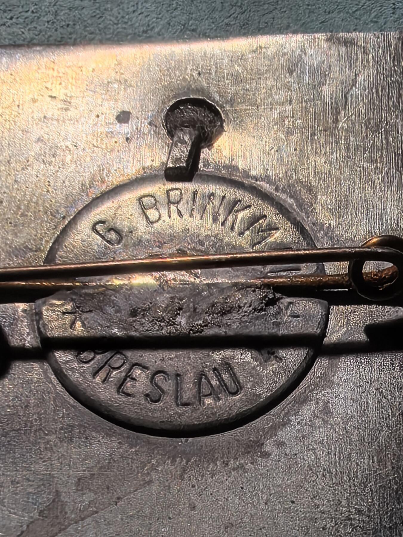 盛世勋华——号角文化勋章邮票专场拍卖第290期 德国（1939）冲锋队（SA）西里西亚大队第一旗队1937年布列斯劳负重行军纪念章 带厂标 极为罕见