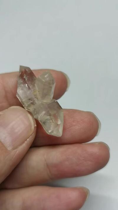 七河·世界钱币杂件水晶矿标小拍（总第29期） 藏家出品X648 水晶花朵-云贵闪灵水晶共生小晶花 本件拍品由合作藏家负责邮寄