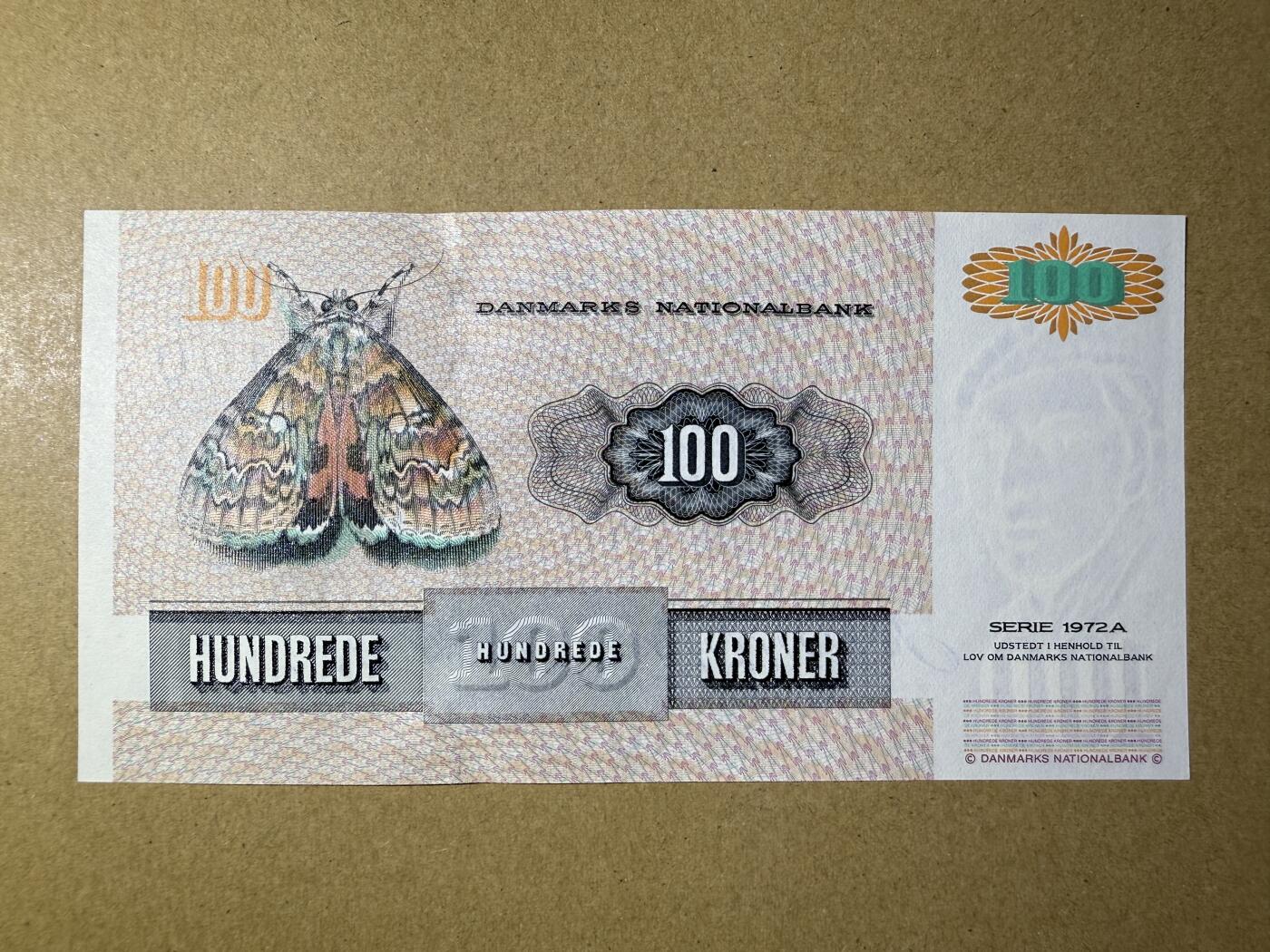 《艾美收藏》第222期-11.30周日外币畅拍 丹麦100克朗 UNC 动物版彩蝶 底部轻微荧光 无47
