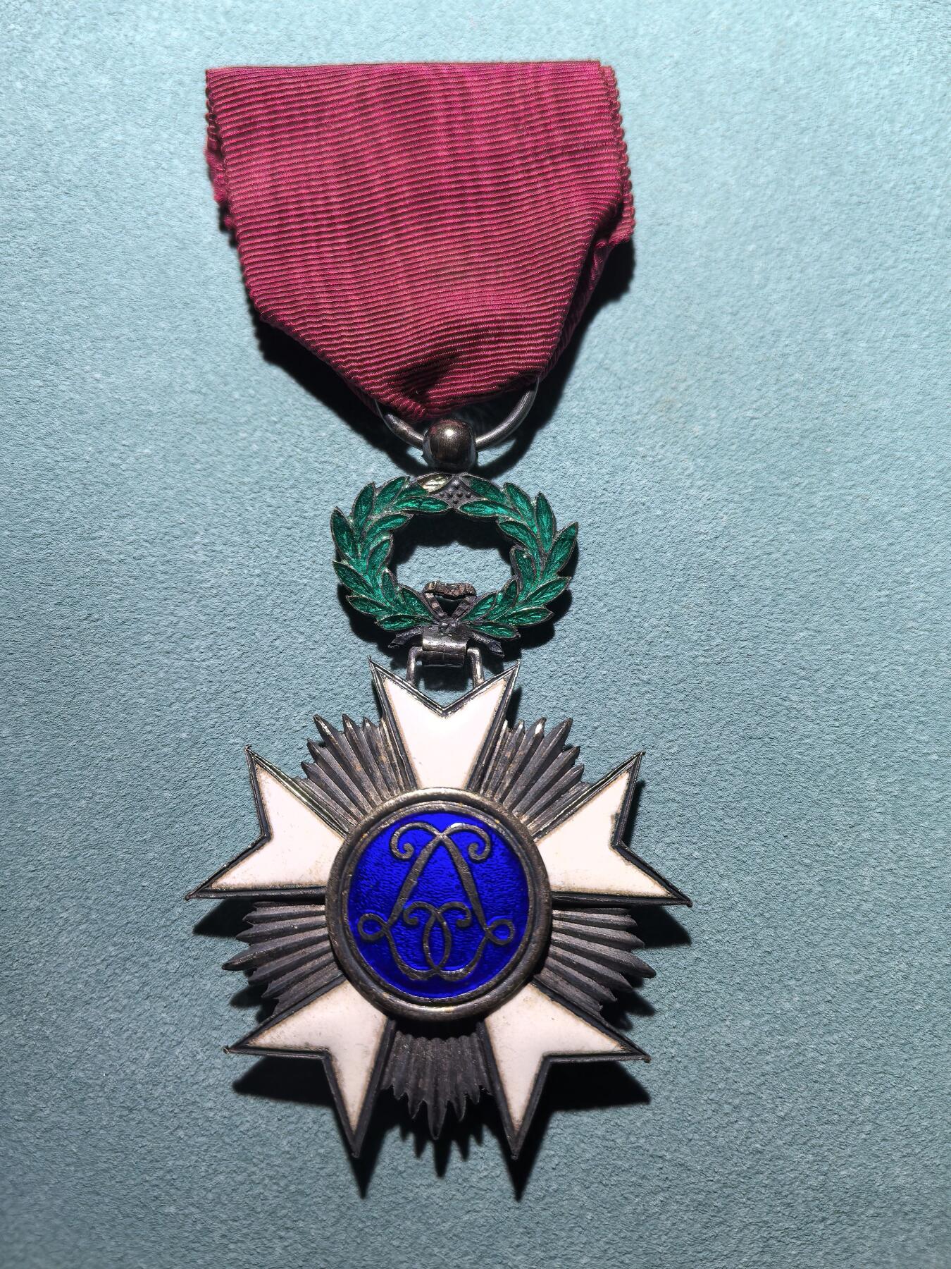 盛世勋华——号角文化勋章邮票专场拍卖第290期 比利时骑士级王冠勋章