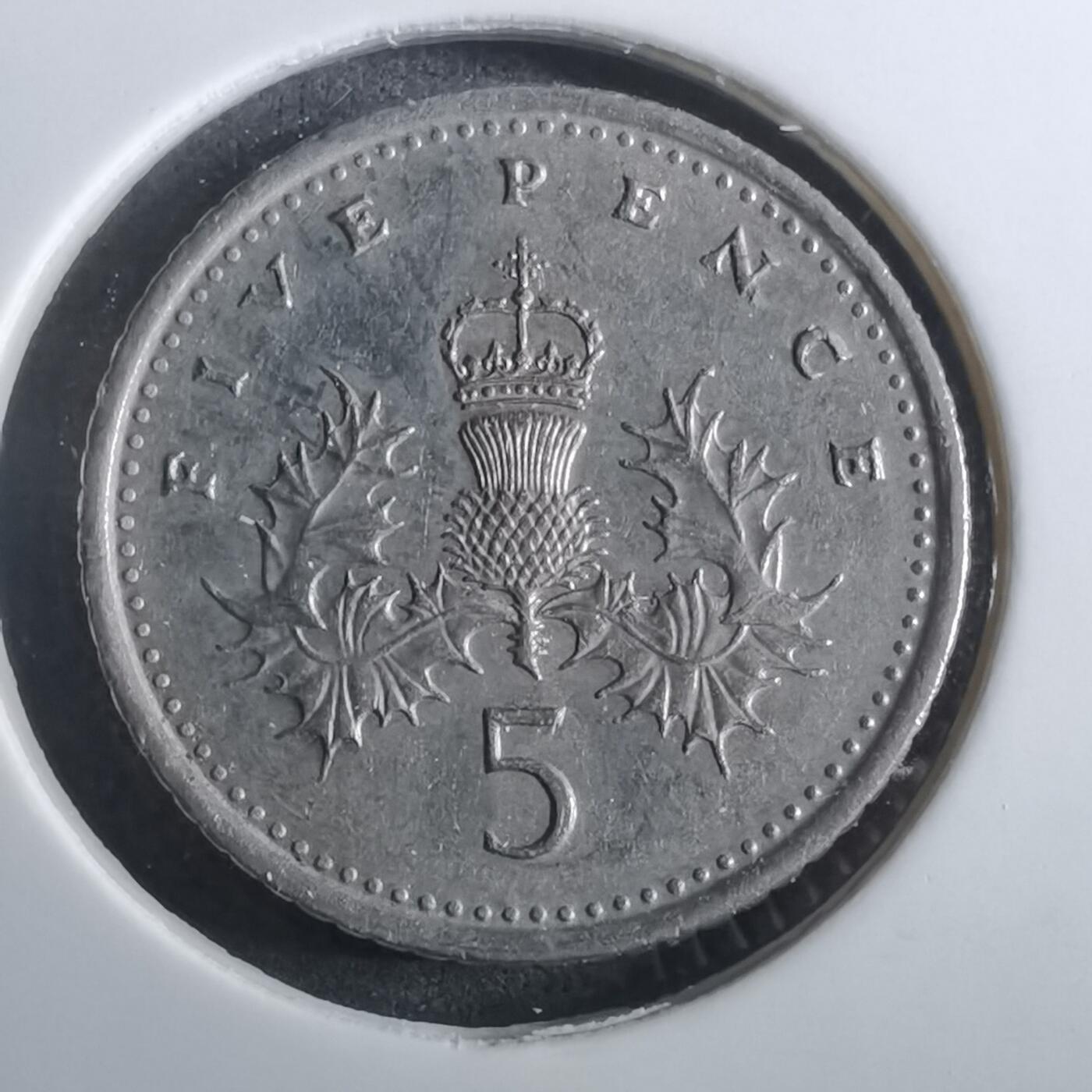 沼泽如烟--第916场 英国1992年5便士