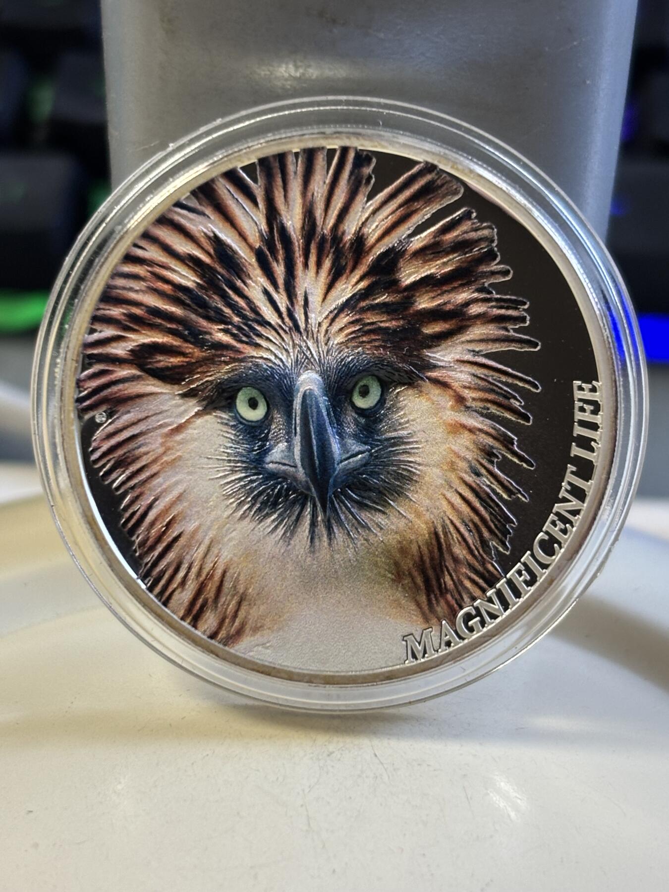 第183期拍卖 库克2019年壮丽生命曲系列5菲律宾鹰高浮雕彩色纪念银币，1盎司，发行999枚，999银