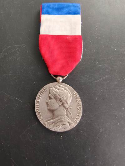 老王徽章第166期 - 法国银级劳工奖章     950银     12.6g