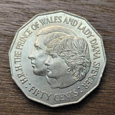 【铜匠收藏】★第133场★散币场，无佣金，30包邮。不满30元，支付5元运费。《接受代拍 代送NGC评级》 - 澳大利亚 1981年 查尔斯和戴安娜结婚纪念币 50分