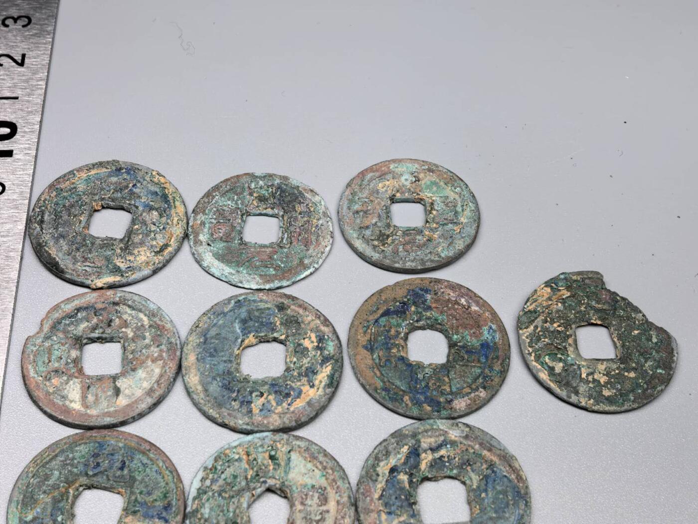 小驴勋章奖章收藏11月29日周六晚六点拍卖（珍爱和平，收藏战争，铭记历史，勿忘国耻，忠党爱国。有偿代拍，送拍规则在简介最后，参拍须阅读规则后再参拍，关系到运费包装发货时效真假辨别等关键信息，拍卖时不再发原图，看大图店主微信码在拍卖店铺介绍里）