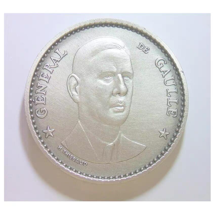 【艺术】法国艺术大章 二战戴高乐将军 高浮雕精制超大镀银章 光边 68MM厚6MM 210克