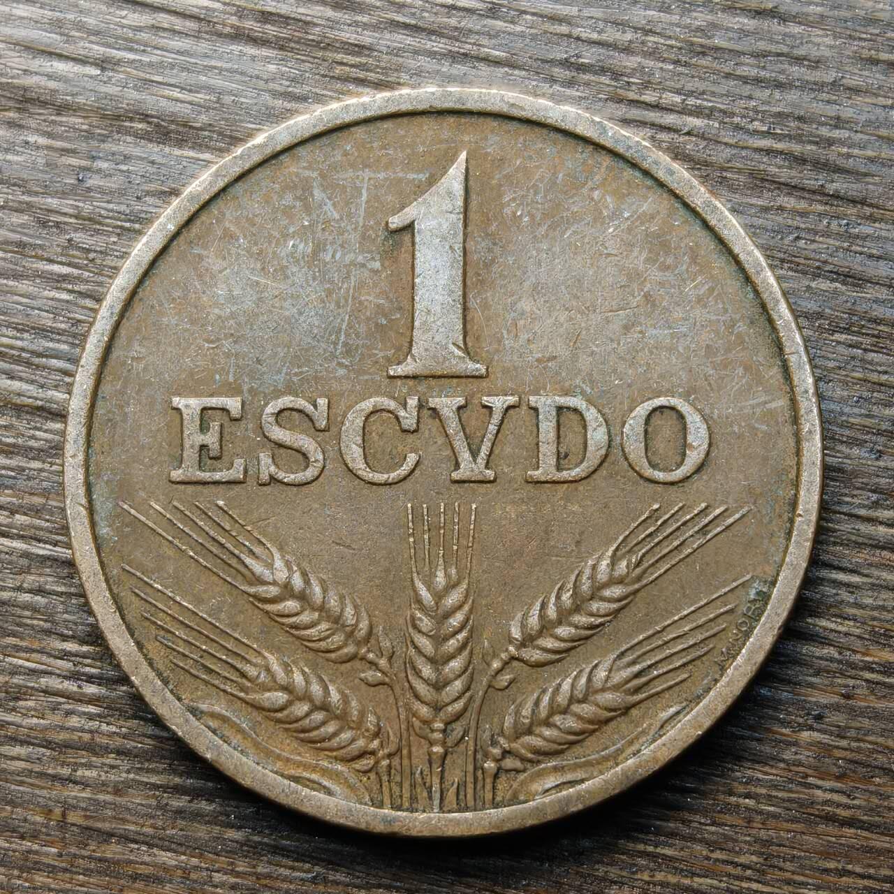 【铜匠收藏】★第133场★散币场，无佣金，30包邮。不满30元，支付5元运费。《接受代拍 代送NGC评级》 葡萄牙 1埃斯库多 1970年 铜币