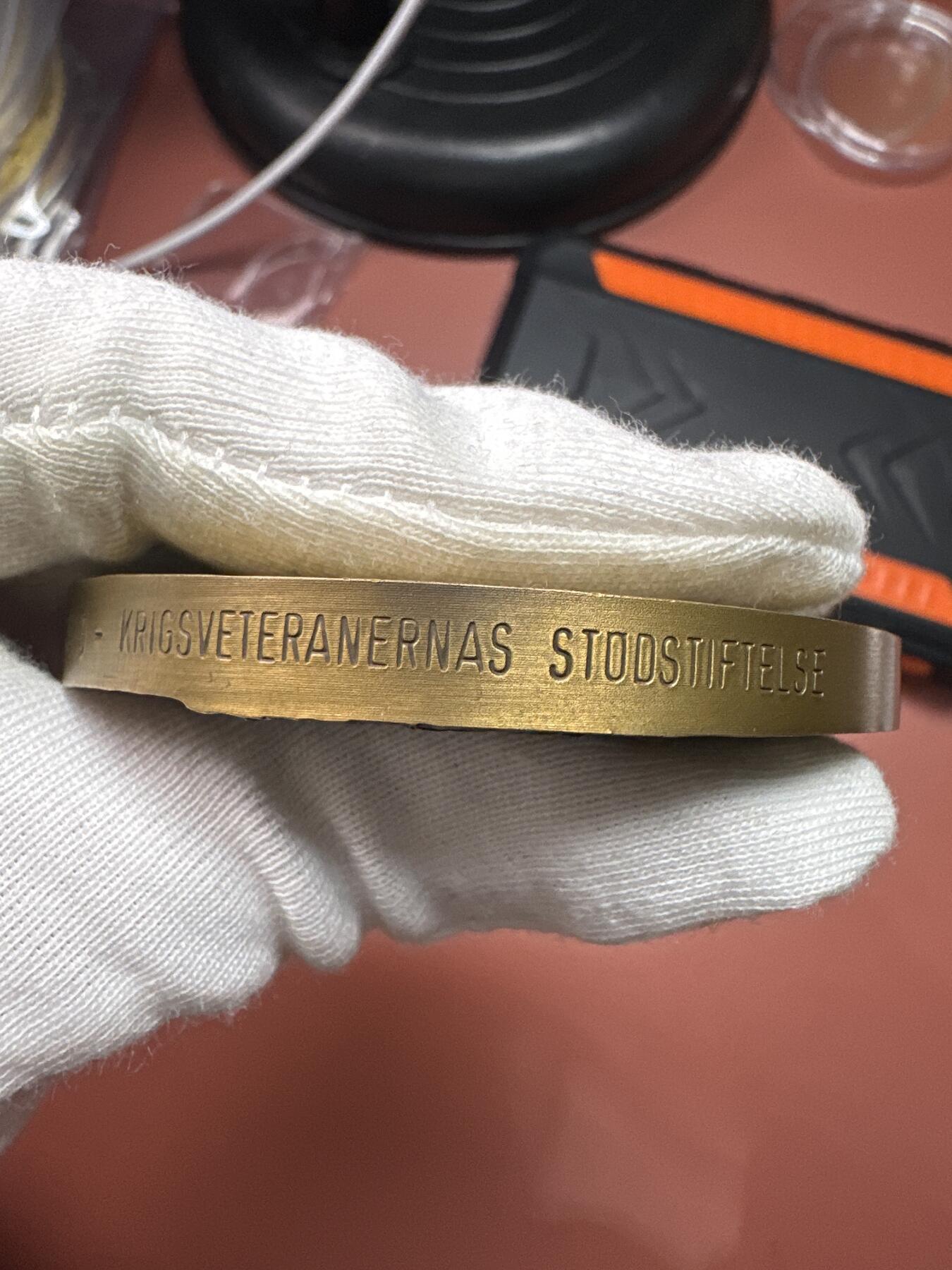 12.4铜章专场 1987年芬兰独立70周年纪念章 由芬兰战争退伍军人支持基金会发行 作者Tillander