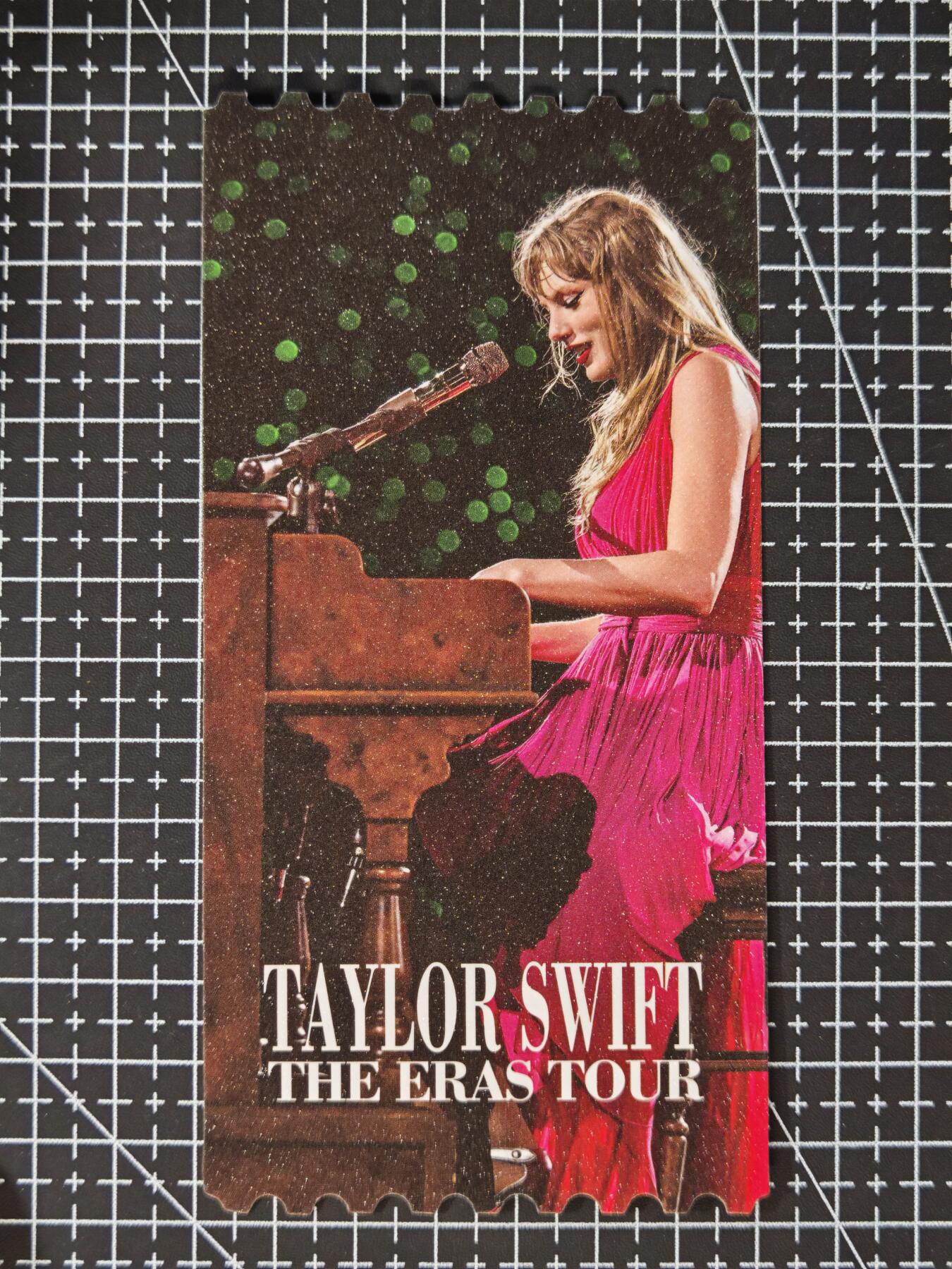 琦卡当当铺≯第23期★★回馈活动~买卖全部0佣金★★~【9点40结束】扫码加群抽[包邮券]~周六结束 泰勒斯威夫特-时代巡回演唱会--票根-2张