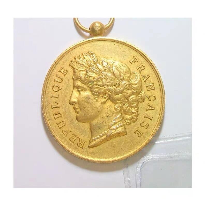 法国1900年前后 谷物女神头像高浮雕精制大镀金章 光边 40MM